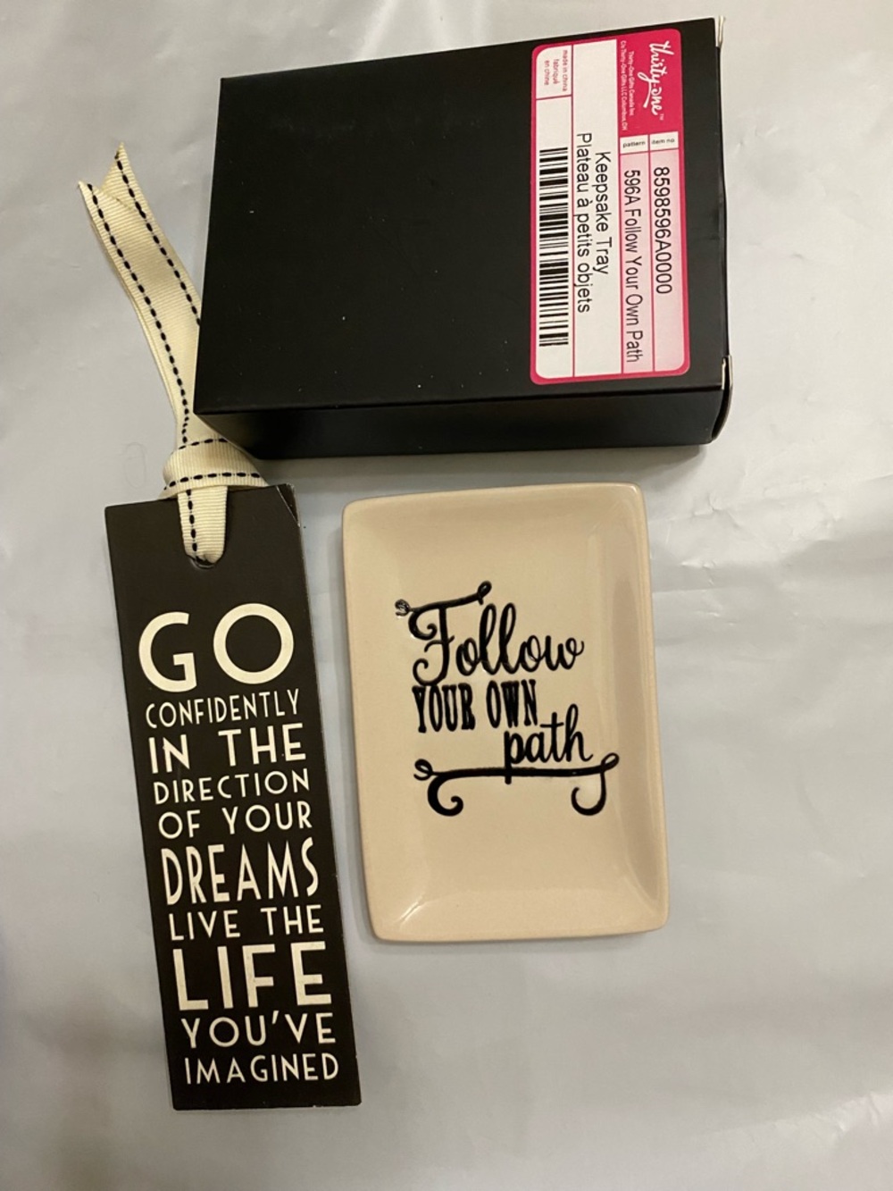 Thirty-one Follow Your Own Path Ceramic Trinket Dish - Cream and book mark